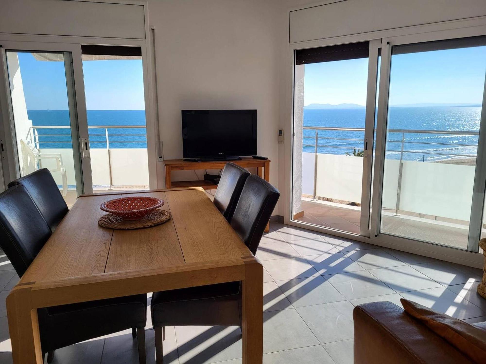 Apartamento Primera Linea Roses Con Vistas Al Mar Extérieur photo