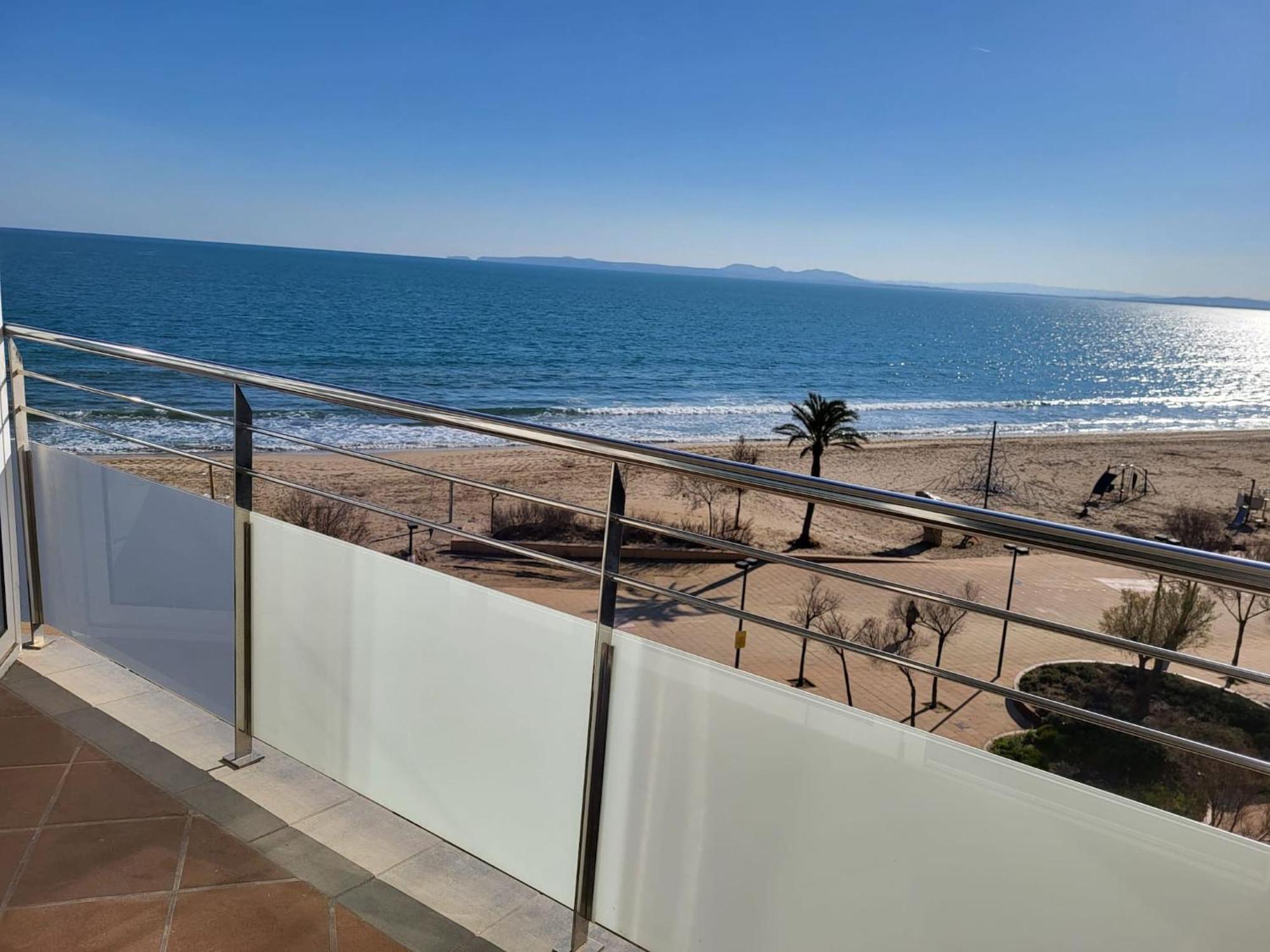 Apartamento Primera Linea Roses Con Vistas Al Mar Extérieur photo
