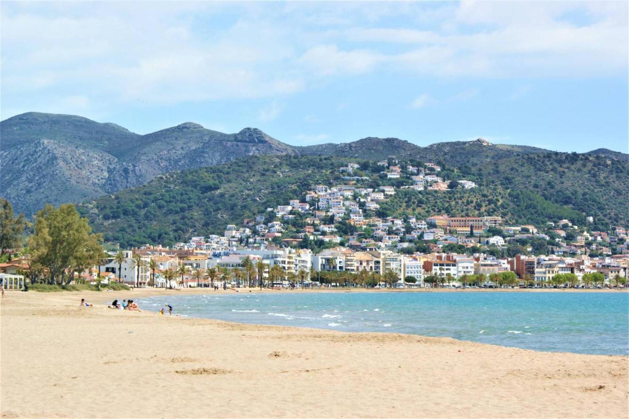 Apartamento Primera Linea Roses Con Vistas Al Mar Extérieur photo